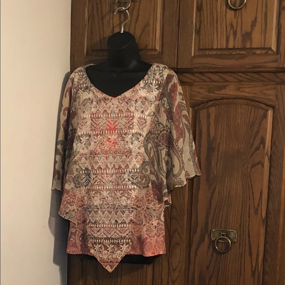 Fluttery sleeve top and tank